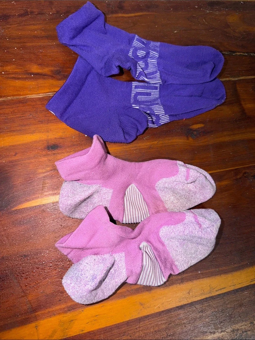 Lululemon Socks Medium 2 Pairs